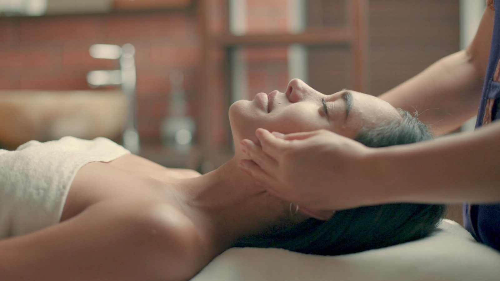 Massage au cabinet De Laure dans l'âme